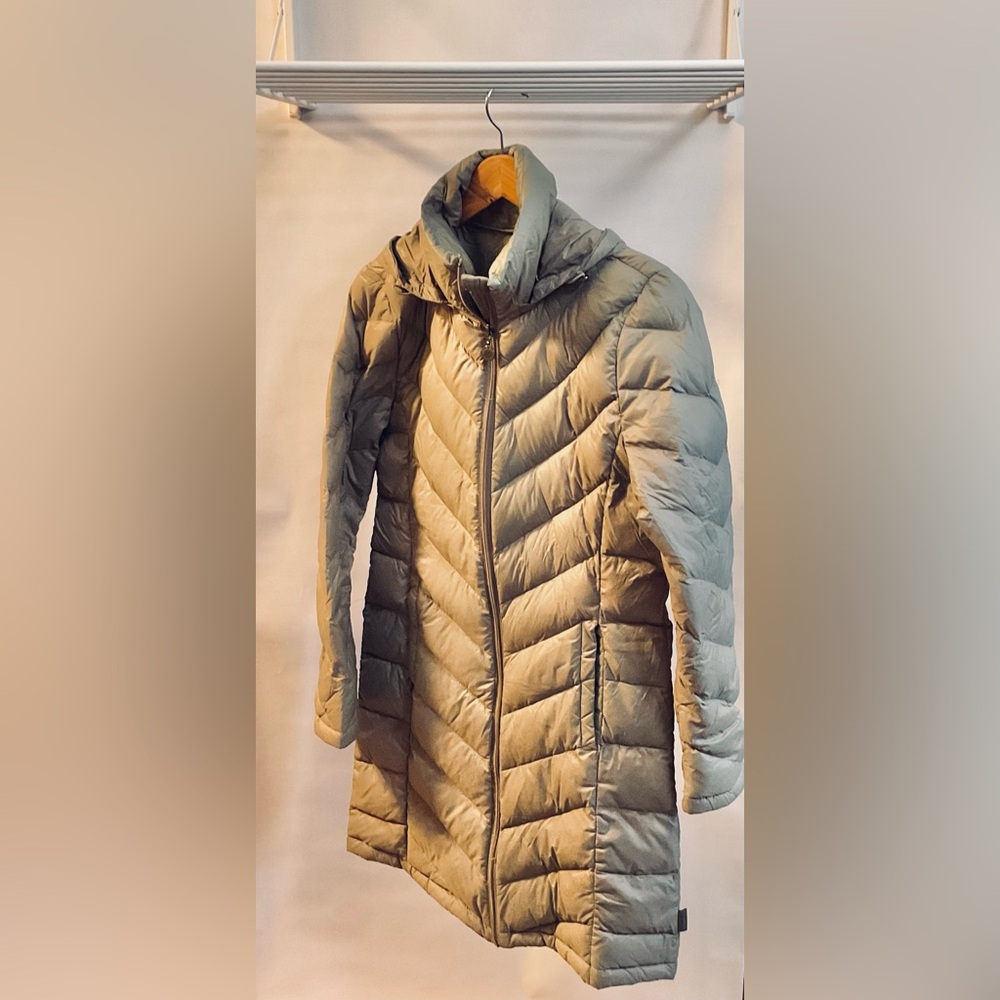 Calvin Klein Women's Puffer Jacket - Beige